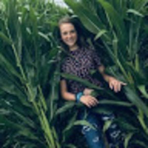 Meet your Posher, Hallie